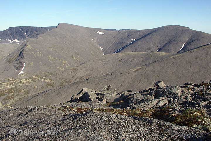 Information and photos of Khibiny Mountains tundra. Highest point of Kola Peninsula Russian Lapland. Geologists Ramzai and Fersman minerals
